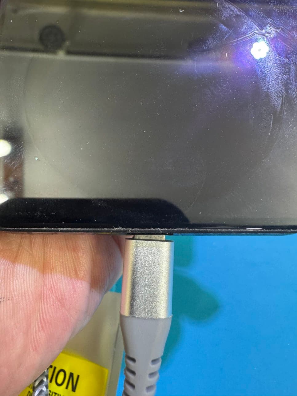 iPhone 11 Pro Max 충전단자 교체 수리 사진